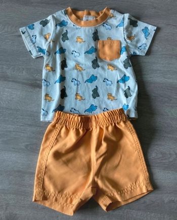 Ensemble t-shirt et short 3 mois
