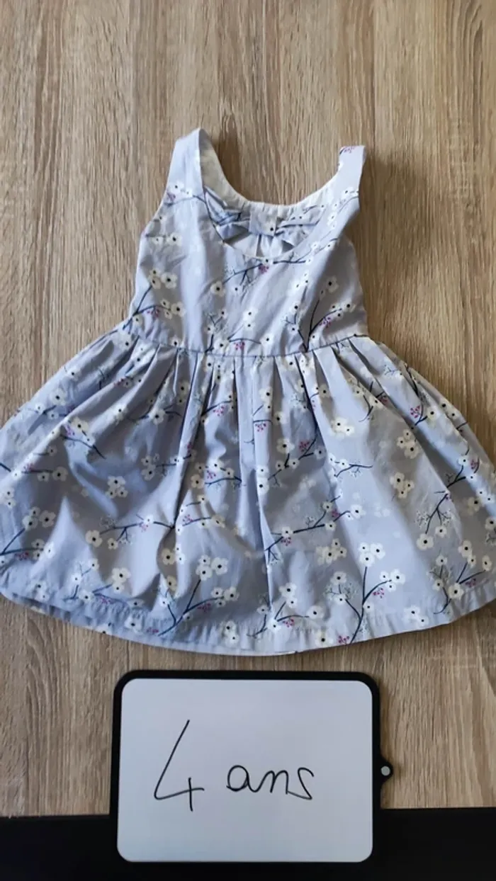 robe taille 4 ans - photo numéro 4