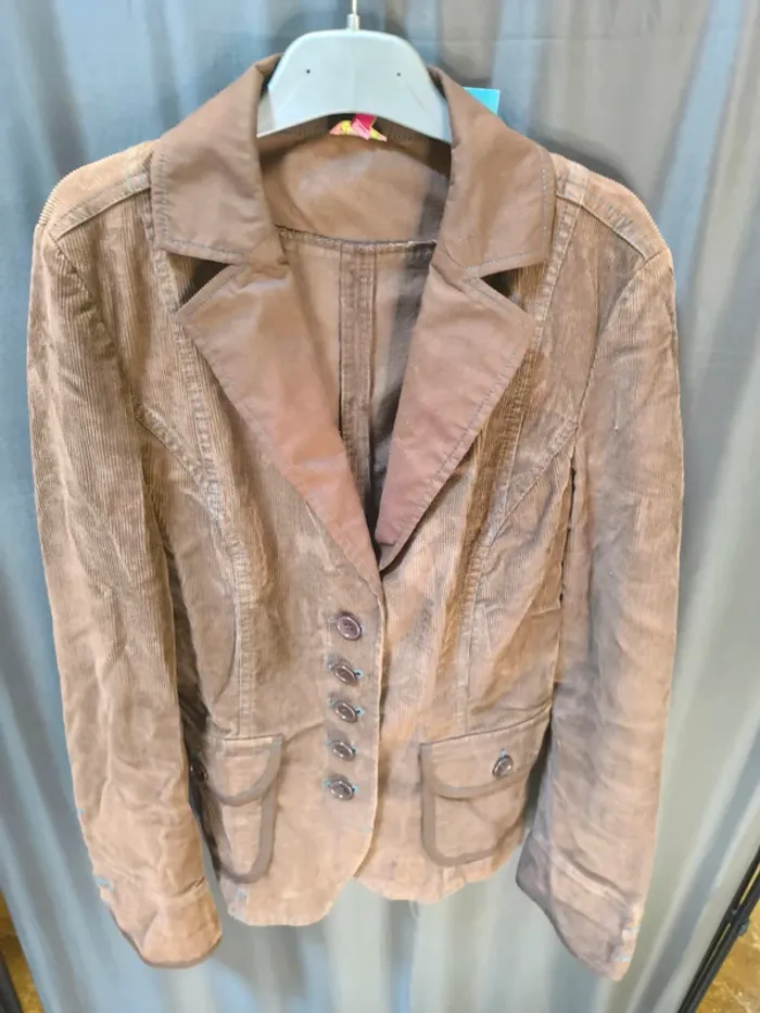 225556 veste marron Phildar 38