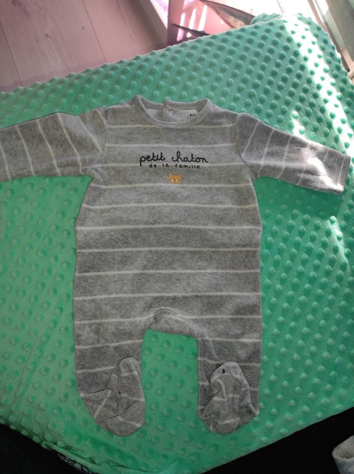 Lot pyjamas - photo numéro 3