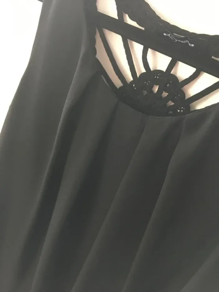 Tee shirt noir - photo numéro 4