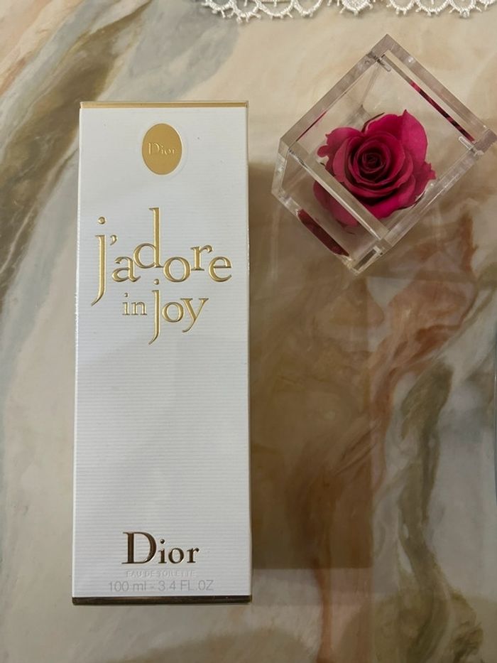 J’adore in joy