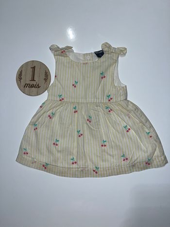 Robe 1 mois kiabi