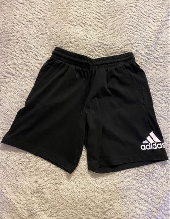 short taille S adidas