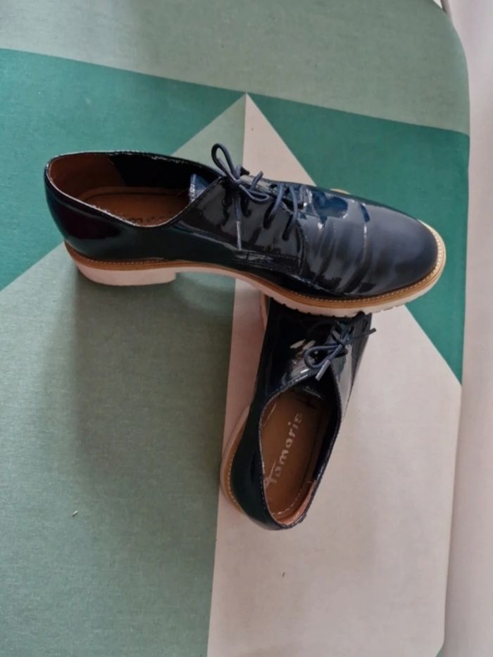 Derbies vernies tamaris
