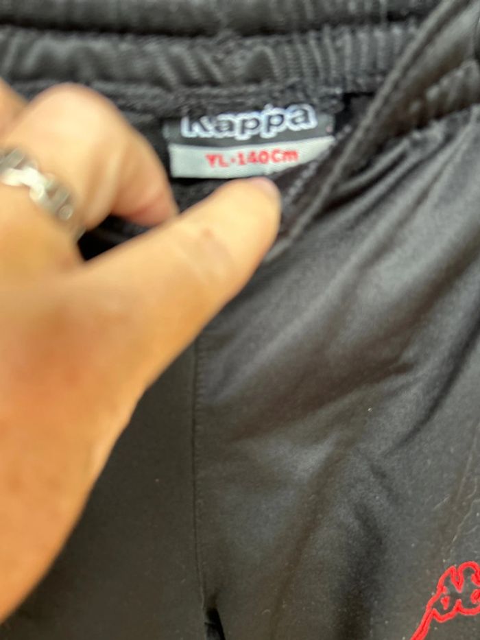 Bas de survêtement Kappa noir et rouge - photo numéro 5