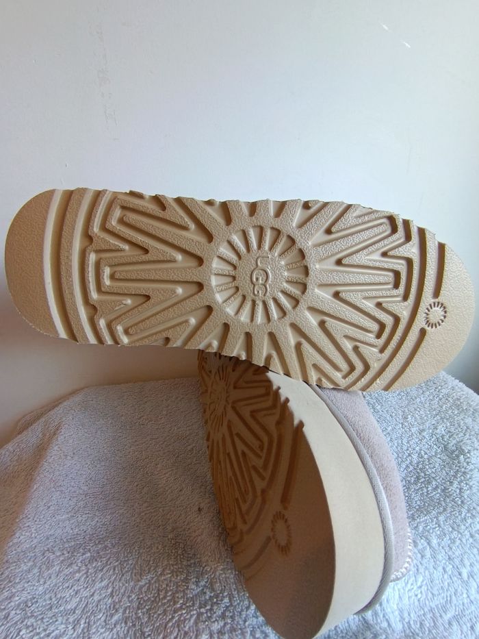 Chaussures neuf - photo numéro 5