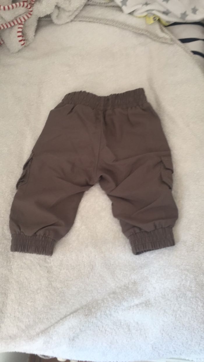 Pantalon 3 mois - photo numéro 2