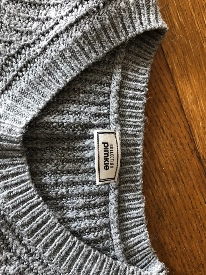 Pull gris - photo numéro 3