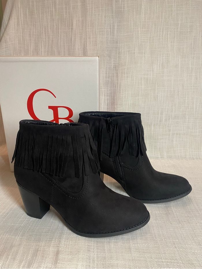 Bottines noires à franges 🖤 - photo numéro 3