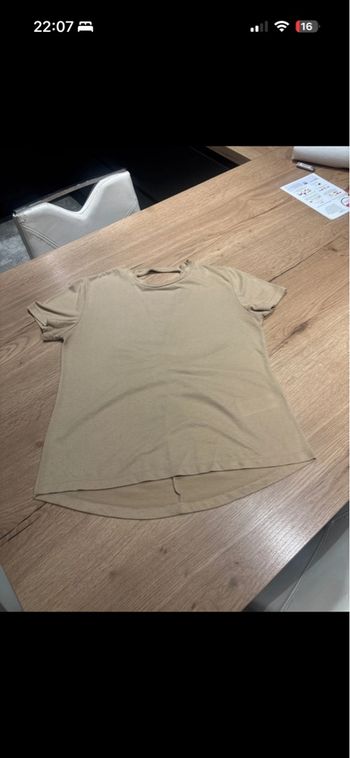 TEE shirt