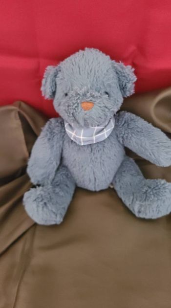 Peluche doudou ours bleu pétrole bandana carreaux Becquet