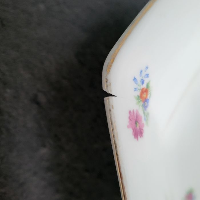 Plat octogonal vintage en porcelaine fleurie CH-R en bon état - photo numéro 10