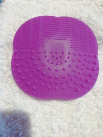 Support pour nettoyer les pinceaux