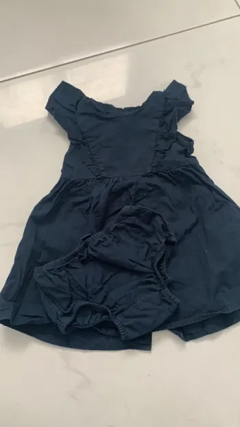 Robe taille 6 mois