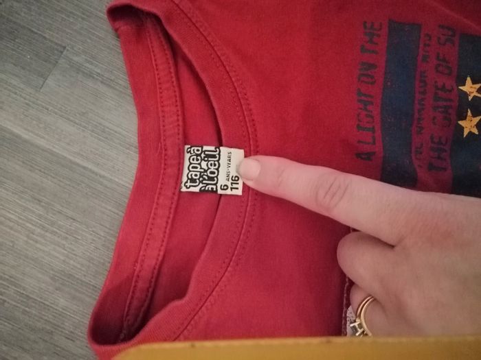 Pull rouge - photo numéro 2