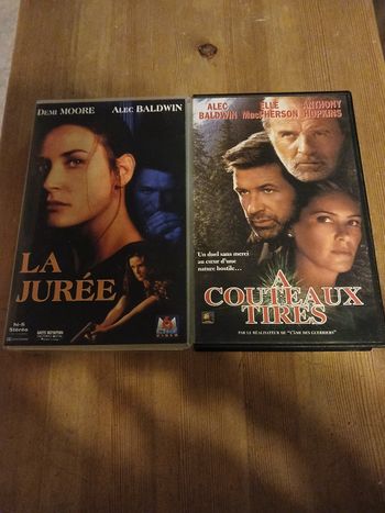 2 VHS avec Alec Baldwin