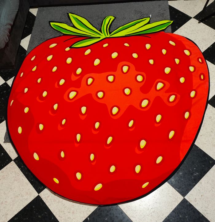 Serviette de plage fraise 162x150cm