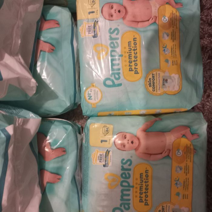 Lot pampers taille 0 et taille 1 et taille 2 - photo numéro 4