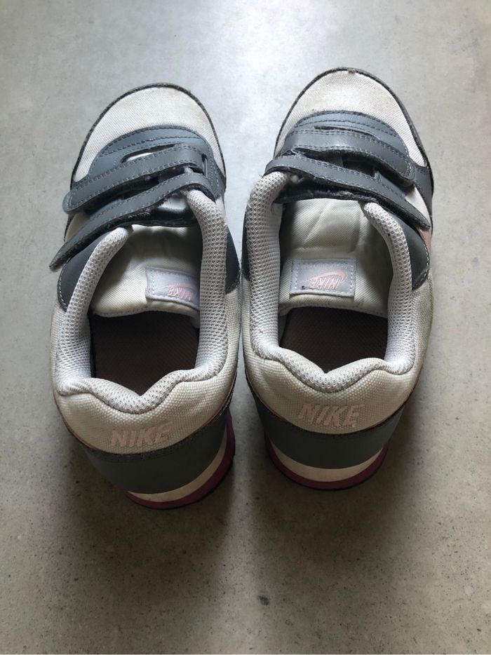Baskets Nike pour fille taille 35 - photo numéro 3