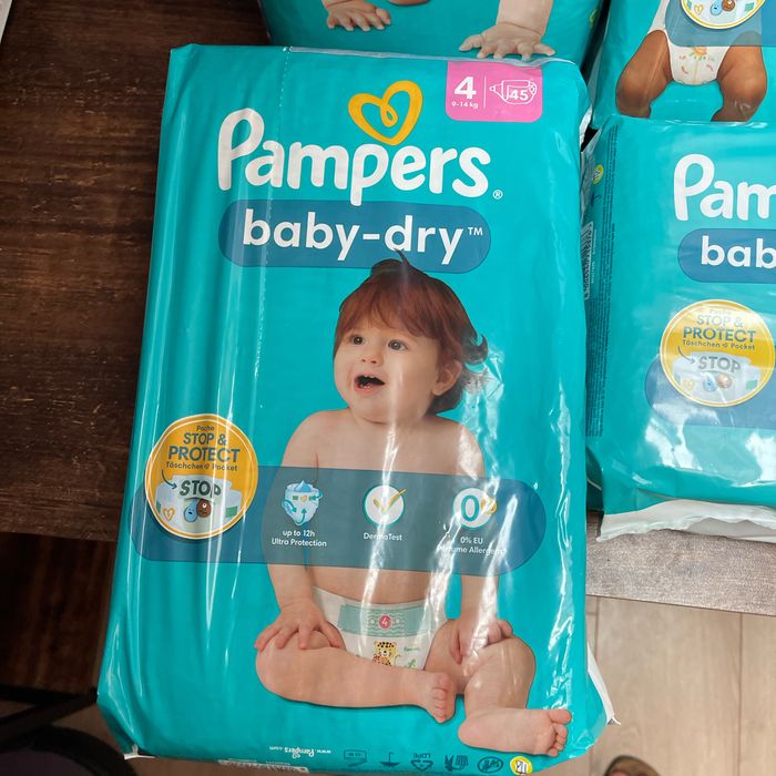 Lot de couche pampers - photo numéro 4