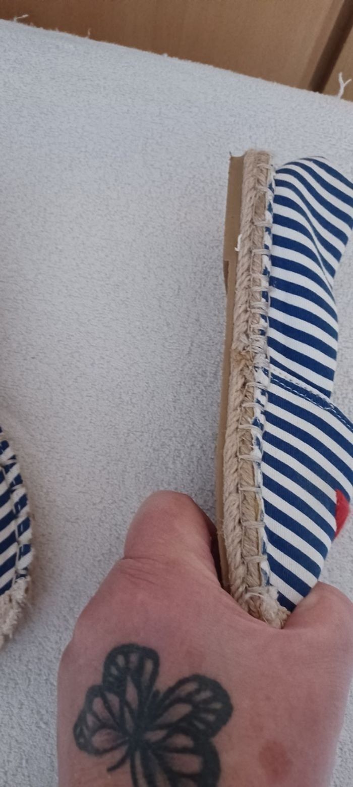 Très jolie paire d'espadrille fille Pointure 31 - photo numéro 9