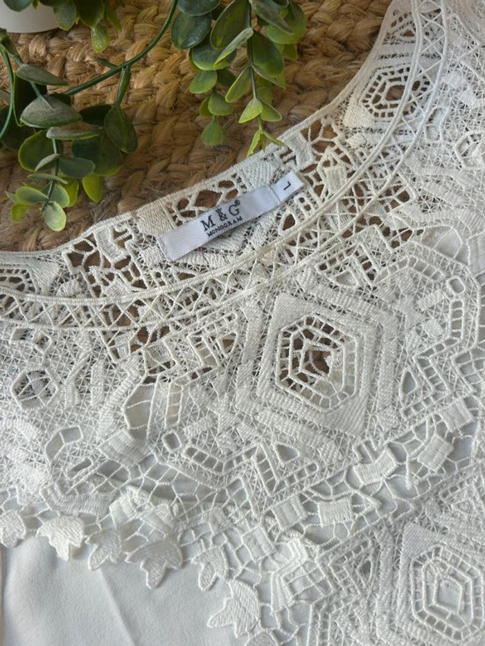 Blouse blanche col dentelle taille L - photo numéro 2