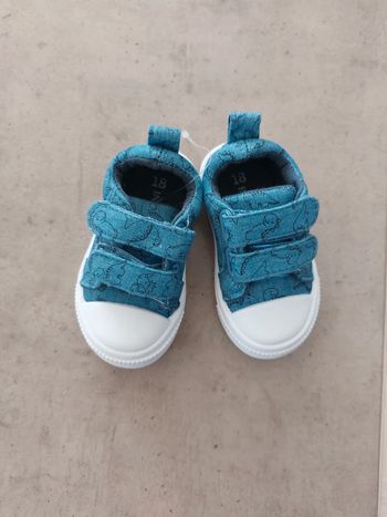 Chaussures / In extenso / Taille 18