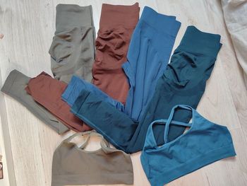 Lot vêtements de sport 