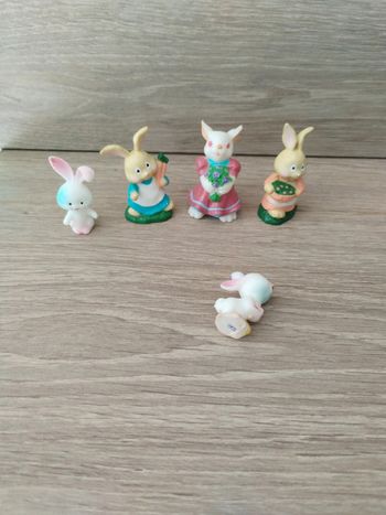 Lot de petites figurines lapin vintage