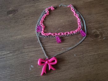 Collier nœud et oursons