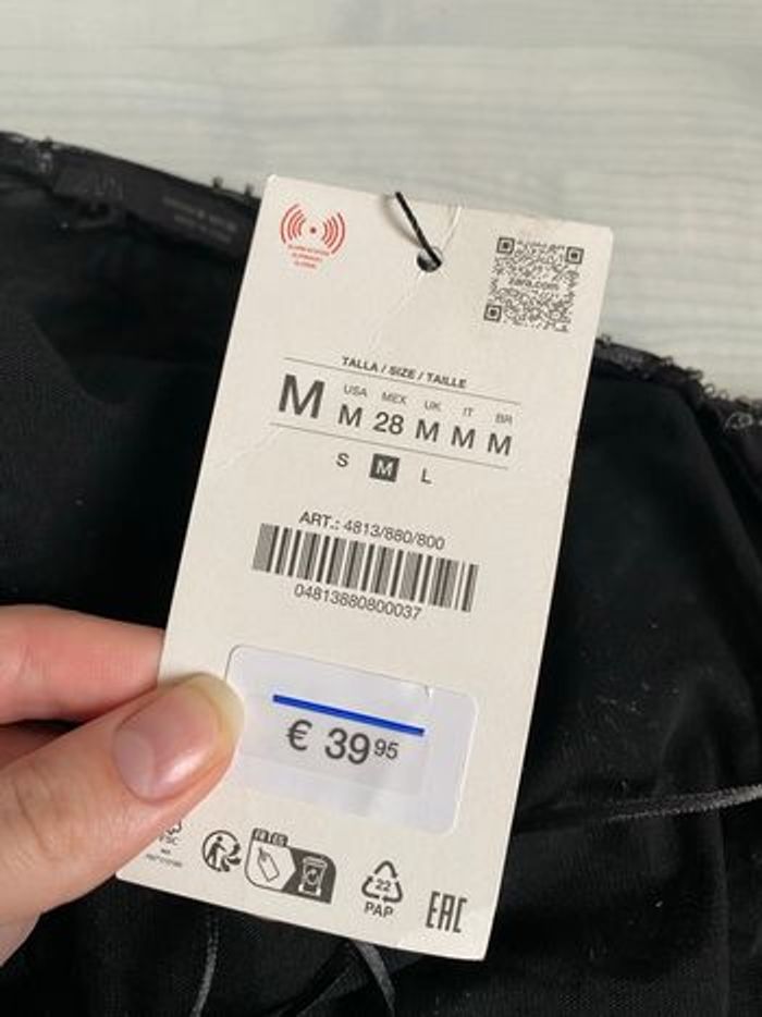 Top halter noir à sequins dos nu neuf Zara - photo numéro 4