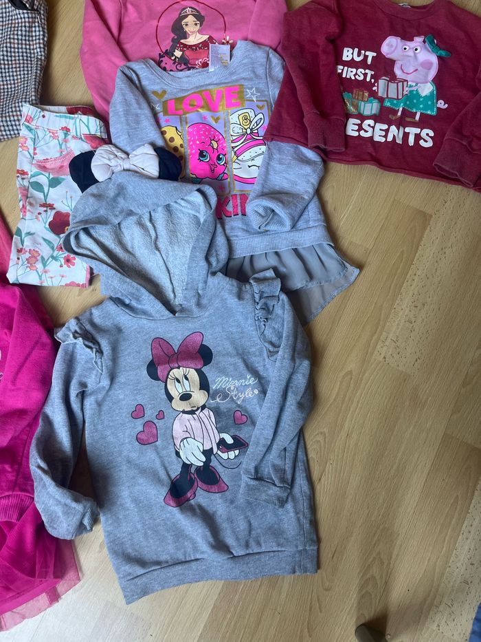 Lot vêtements 2/3 ans bon état 5 hauts et 4 bas mi saison - photo numéro 2