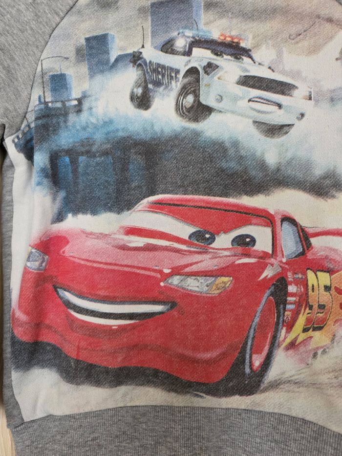 PULL DISNEY PIXAR THE CARS GRIS TAILLE 5ANS - photo numéro 3