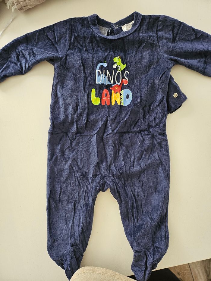 Lot de 5 pyjama hiver diverses marques - photo numéro 4
