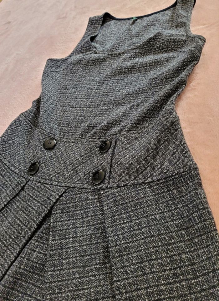 Très belle robe Benetton - photo numéro 3