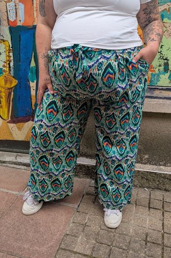 Pantalon fluide Agadir multicolore jambes larges
Taille 3XL