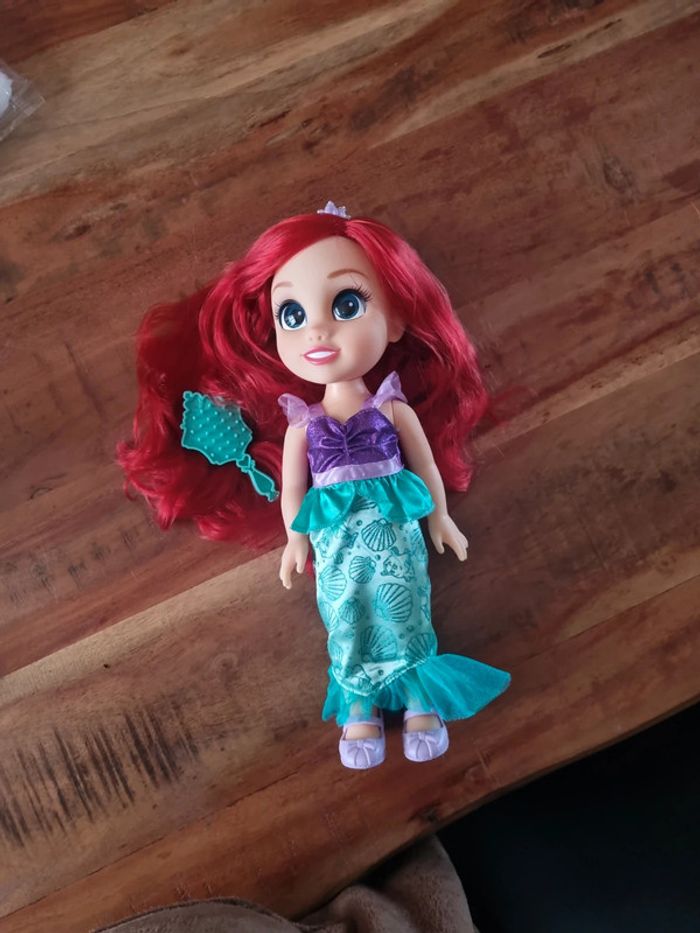 Vends princesse Ariel DISNEY - photo numéro 3