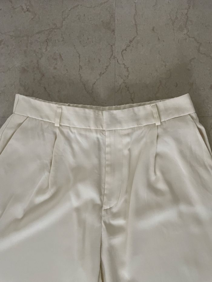 Costume, stradivarius, pantalon, taille 40 veste taille L. Très bon état quatre