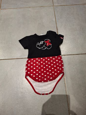 Body manche courte minnie taille 18 mois