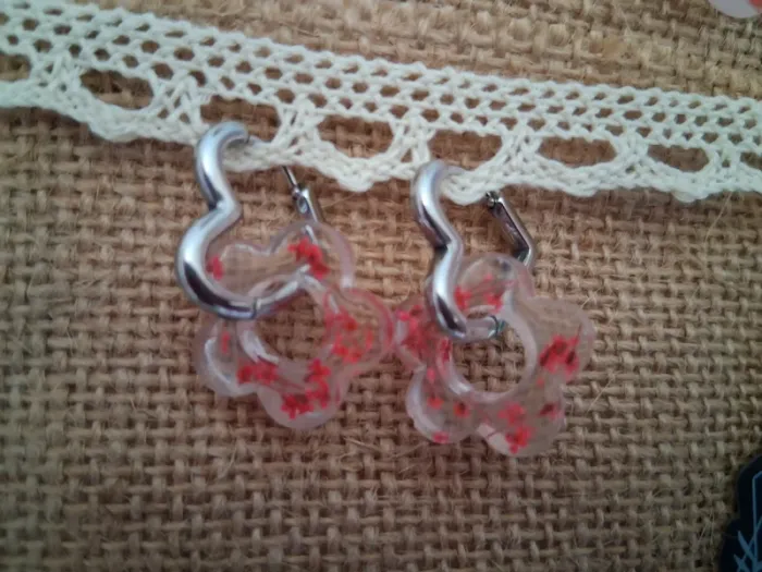 1 paire de boucles d'oreilles anneaux coeur pampilles fleurs séchées - photo numéro 2