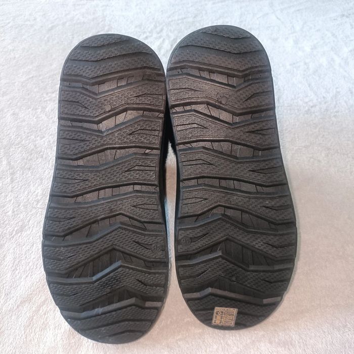 Bottes neuves en 38 - photo numéro 2