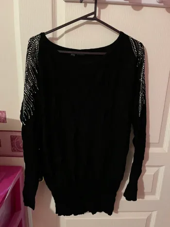 Pull noir