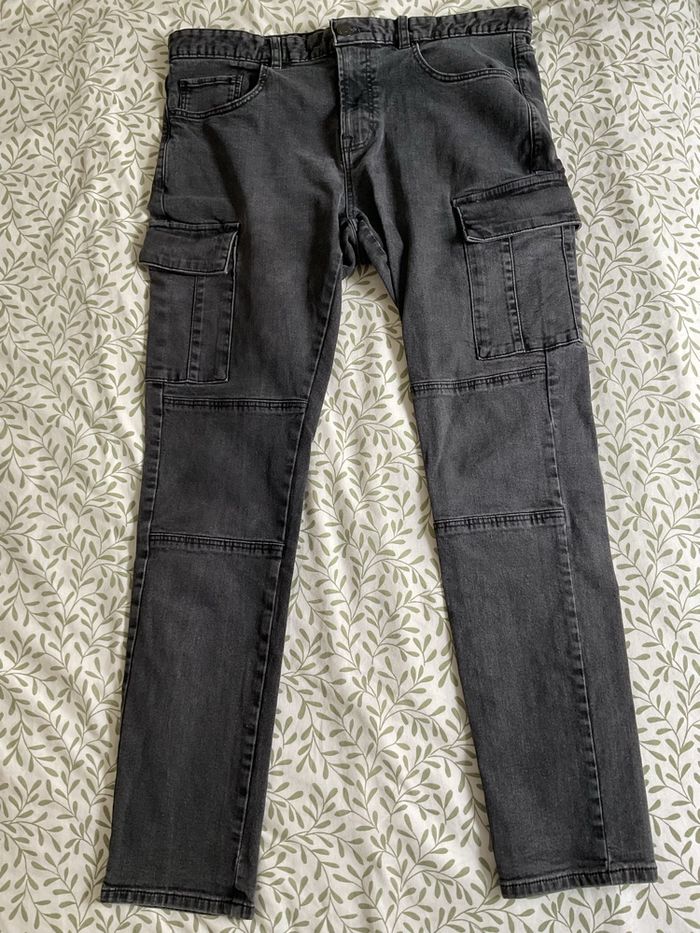Jeans cargo noir taille 44 Kiabi - photo numéro 3