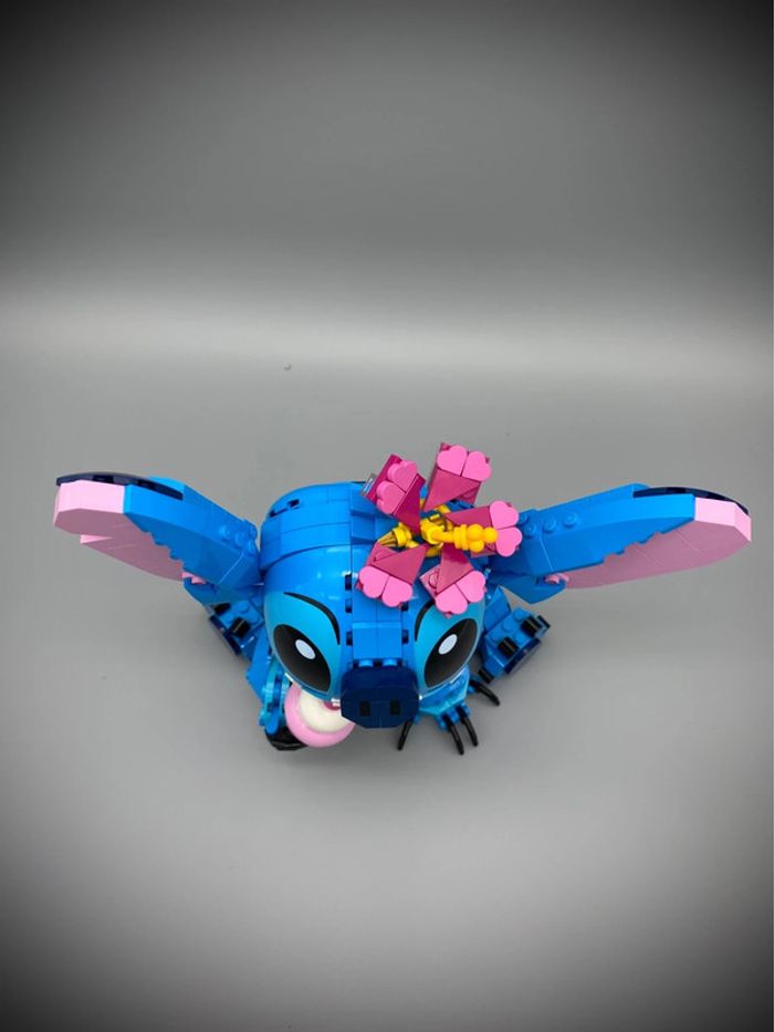 LEGO Disney 43249 - Stitch - Complet avec boîte et notice - photo numéro 7