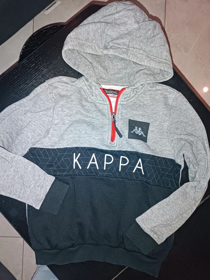 Pull à capuche kappa 10 ans