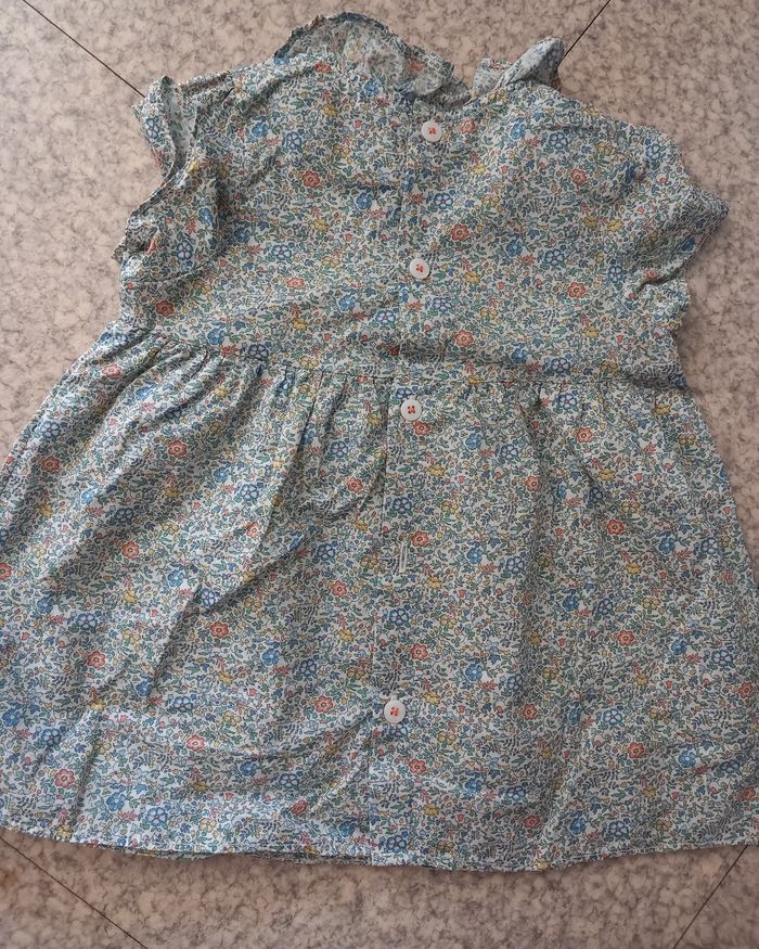 Robe Liberty 6 mois - photo numéro 2