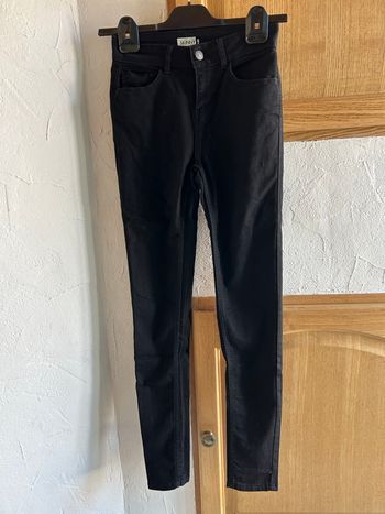 Pantalon skinny noir Kiabi - taille 32