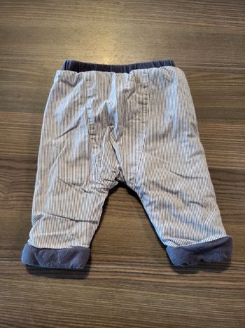 Pantalon taille 3 mois (59 cm)