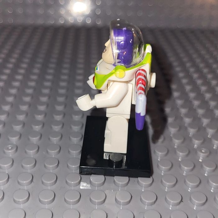 Minifigure / Figurine 🔫 Disney Pixar - Toy Story 🧸 Buzz L'éclair - photo numéro 3